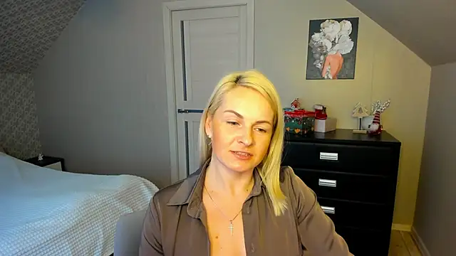 Alicee_Gracee's cam snapshot