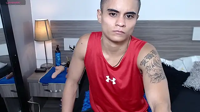 Liiamthompson's cam snapshot