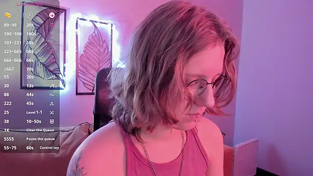 Hailey_Foxy's cam snapshot