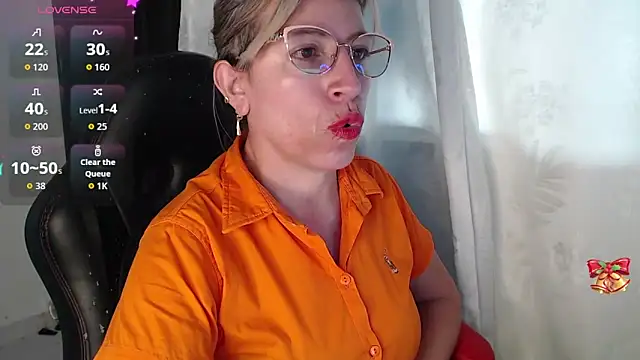 Chayla_Ruiz's cam snapshot