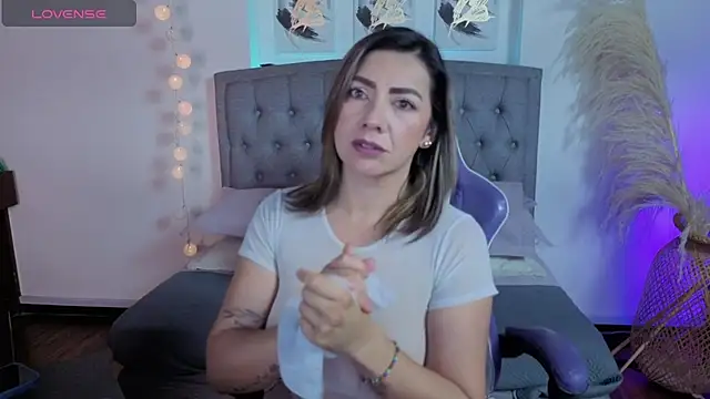 Isabella_lt's cam snapshot