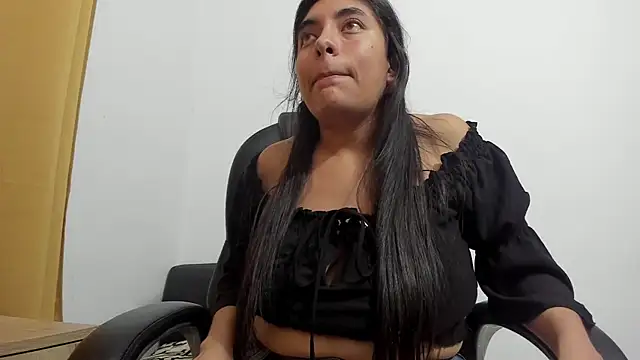 miss_eylens's cam snapshot