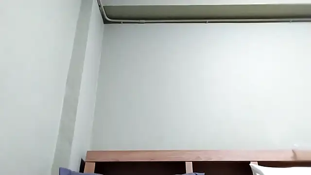 BIGUNCUTHARDCOCK live sex cam