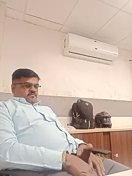 Desi_Lodo_Gujju_Boy's cam snapshot