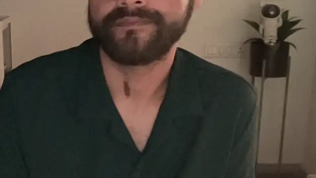 MakeMeAwareAah's cam snapshot