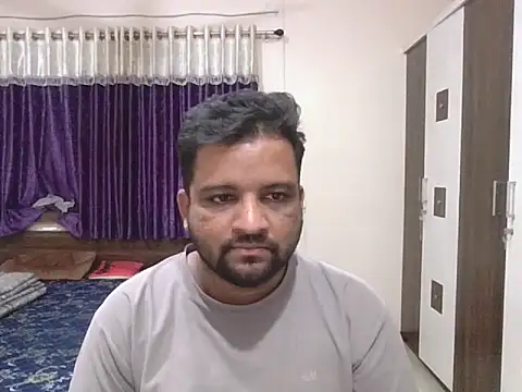 dhruv_love's cam snapshot