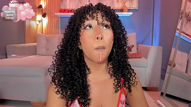 corinnah_'s cam snapshot