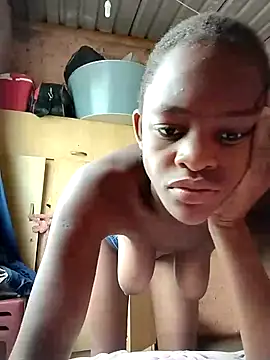 Blondecurv24's cam snapshot