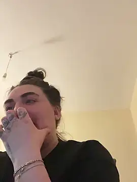 HeyBABYGIRL's cam snapshot