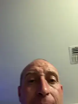 El_Gizmo's cam snapshot