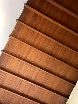 Eloisa_cleavage_ live sex cam