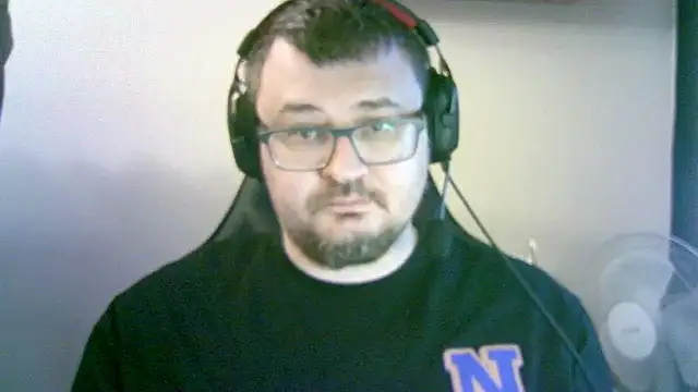 SirAbuser's cam snapshot