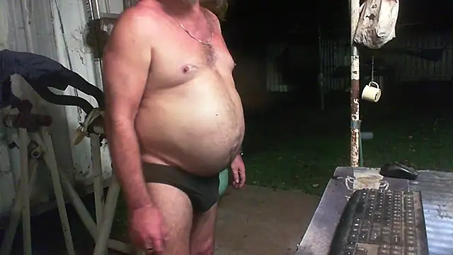 herbie010666's cam snapshot