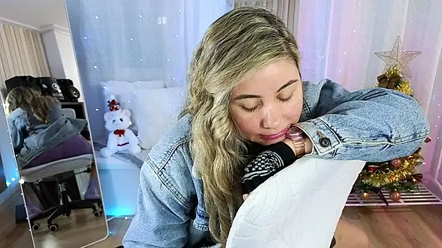 Tawny_cox's cam snapshot