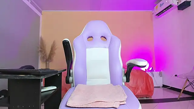 cristal_crossfitx's cam snapshot