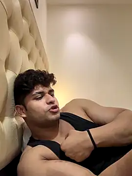 Vihaaanfucks live sex cam