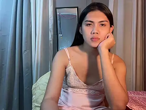 Delicate_Savannah live sex cam