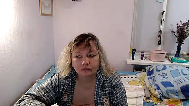 Lusi-777 live sex cam