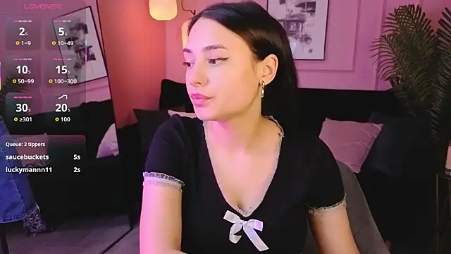 MilanaSugar live sex cam