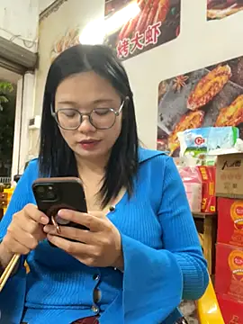 Bella0815 live sex cam