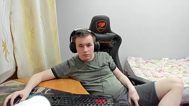 iliaskrislove live sex cam