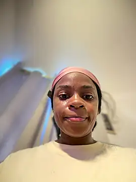 CharlottX's cam snapshot