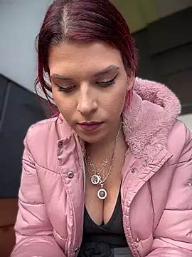 RiriRoseey's cam snapshot