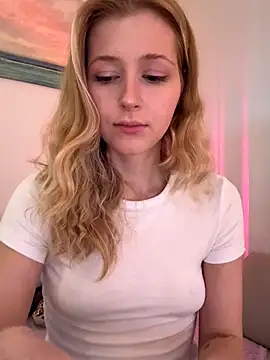 LunaRase's cam snapshot