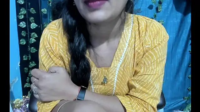 Forever_Love2025's cam snapshot