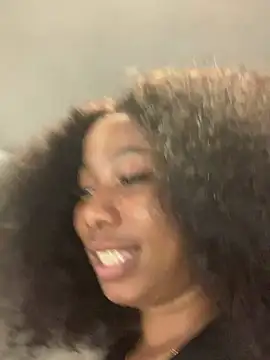 CurvyDesire1 live sex cam