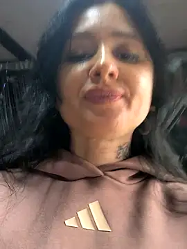 KikiXRed live sex cam