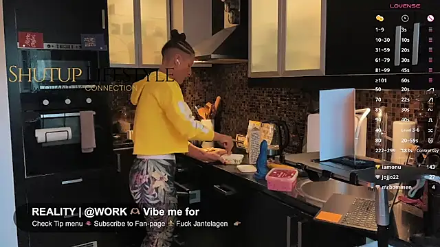 SwingWingWomanSweden's cam snapshot