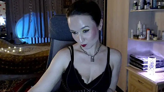 ClassyInna's cam snapshot