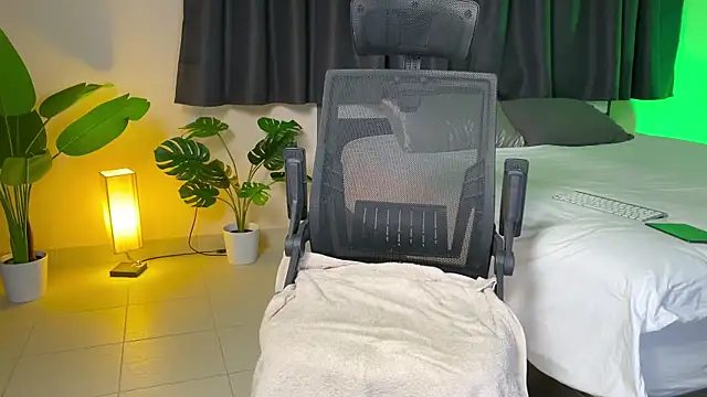 KatnessHot's cam snapshot