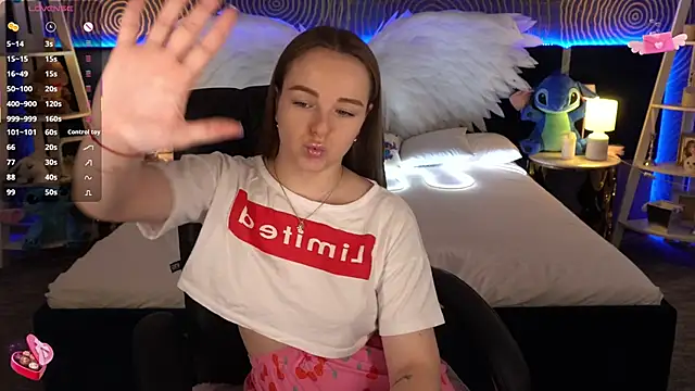 FoxyShy's cam snapshot