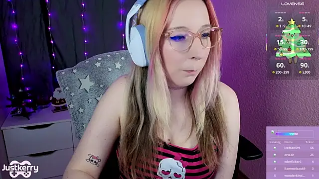 JustKerry's cam snapshot