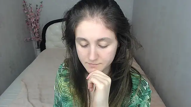 Holliy_Cooper's cam snapshot