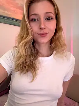 LunaRase live sex cam