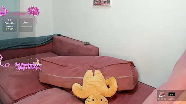 wet_eyyyelashes live sex cam