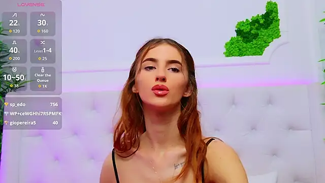 ElisaCharm live sex cam