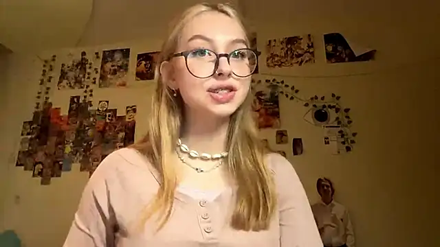 AmandaVyhnal's cam snapshot