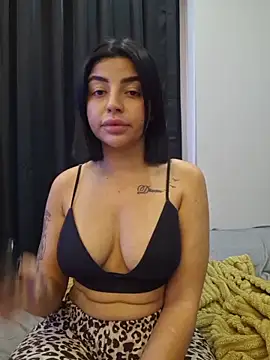 Zarayuce live sex cam