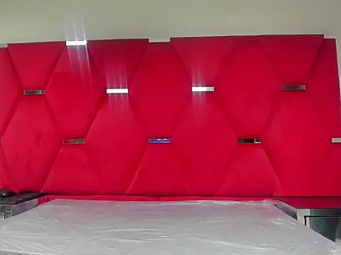 Mia_Scarlett18's cam snapshot