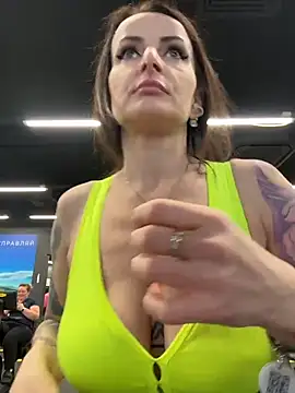 AnnaMaria- live sex cam