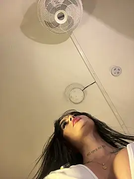 SOPHICARTERS live sex cam