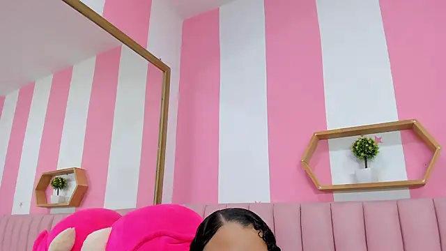 ISABELLA_020's cam snapshot