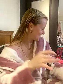 madamlillyrose live sex cam