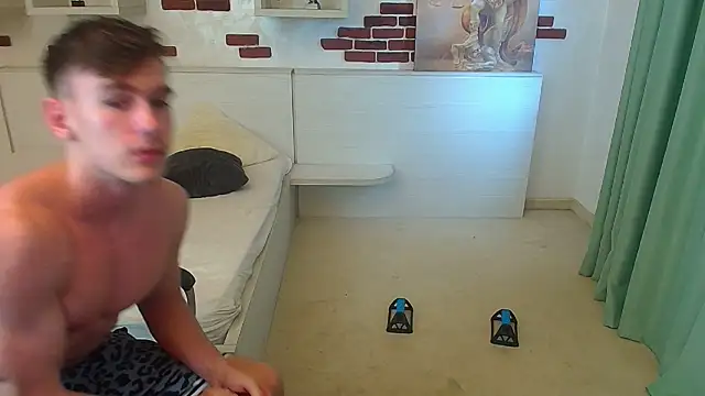 BradyFlint's cam snapshot