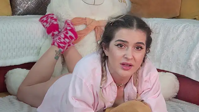 Sarah-Hart's cam snapshot