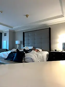 PeytonJohnn live sex cam